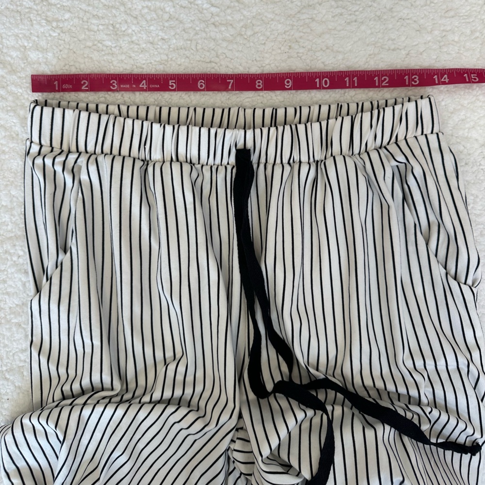 Striped lounge jogger style pants Size small - Picture 3 of 8